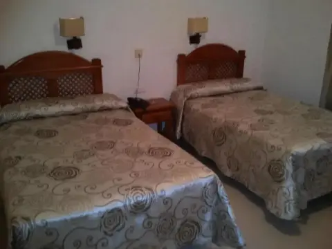 Hotel Castillo de Montemayor - Photo 2