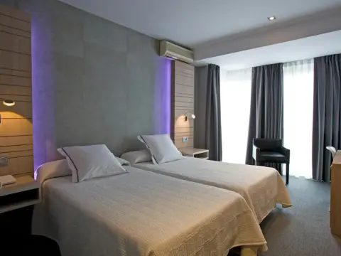 Hotel Castillo - Photo 3