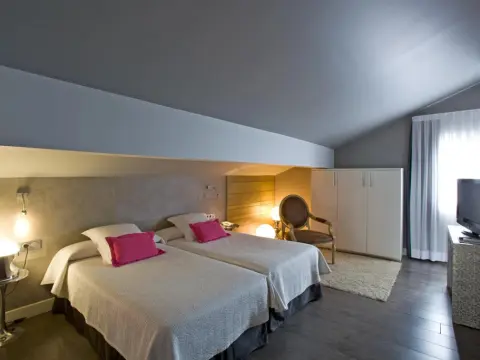 Hotel Castillo - Photo 4