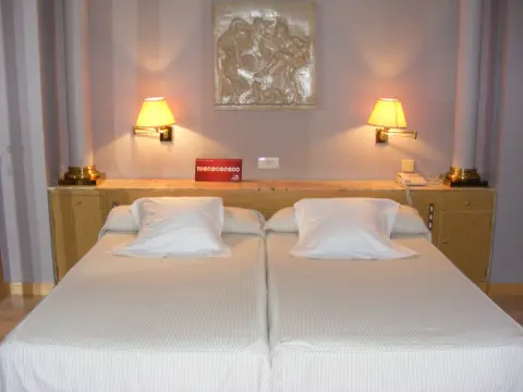 Hotel Cesaraugusta - Foto 4
