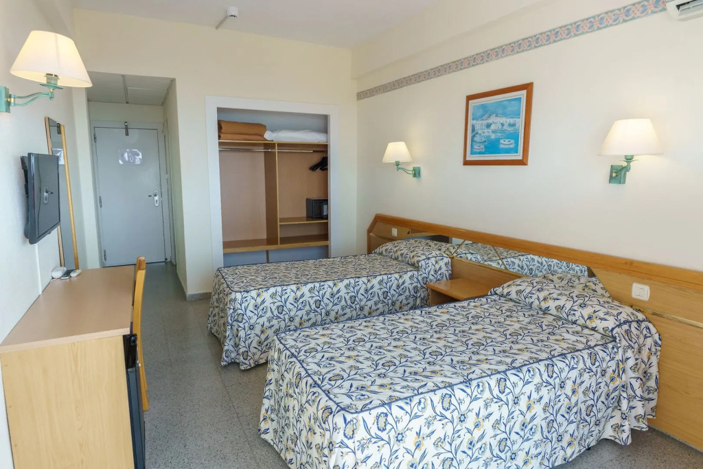 Hotel Checkin Catalonia - Foto 4