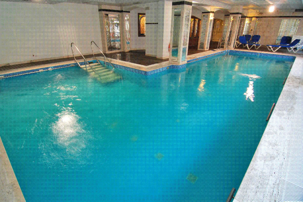 Hotel Colón - Photo 2