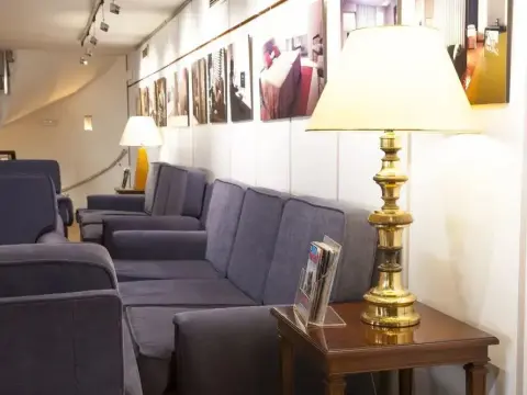 Hotel Condes de Urgel - Photo 2