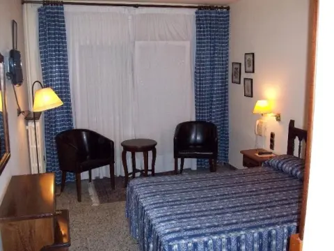 Hotel Delavall - Photo 4