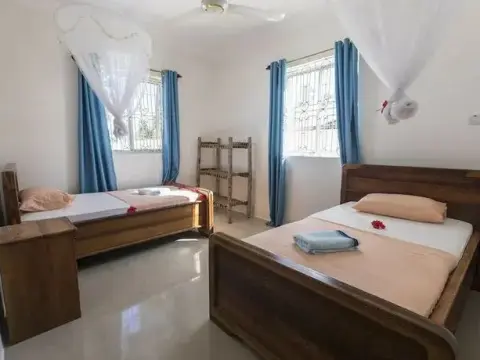 Apartamentos Palasiet - Photo 2