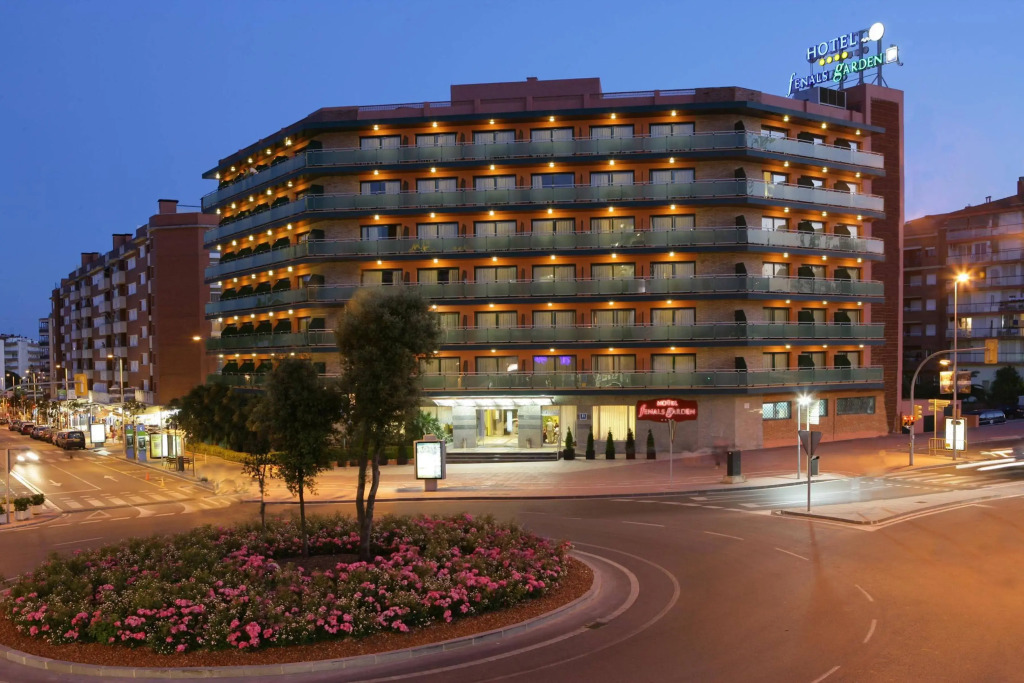 FENALS GARDEN HOTEL