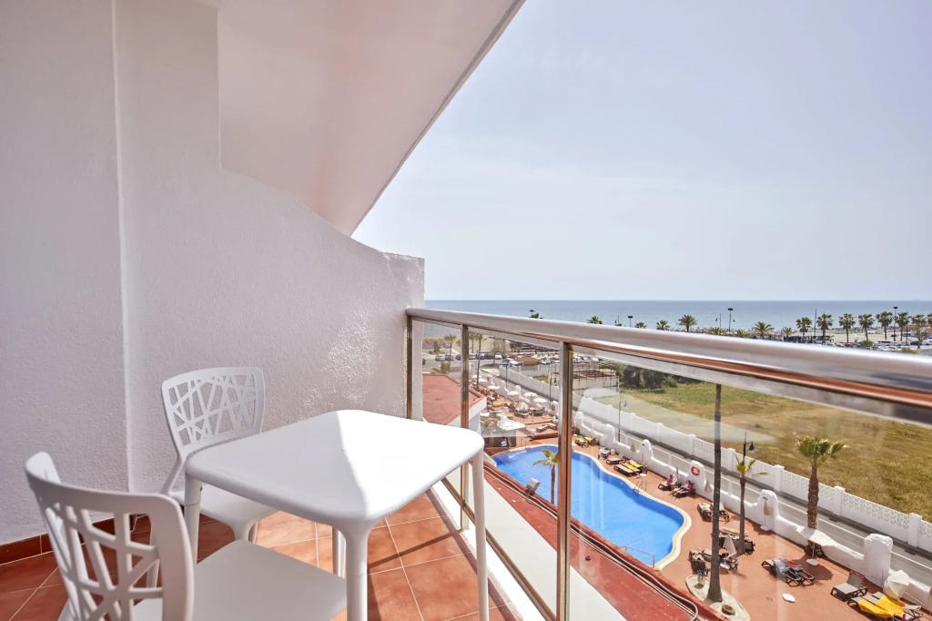 Hotel Ibersol Torremolinos Beach - Photo 4