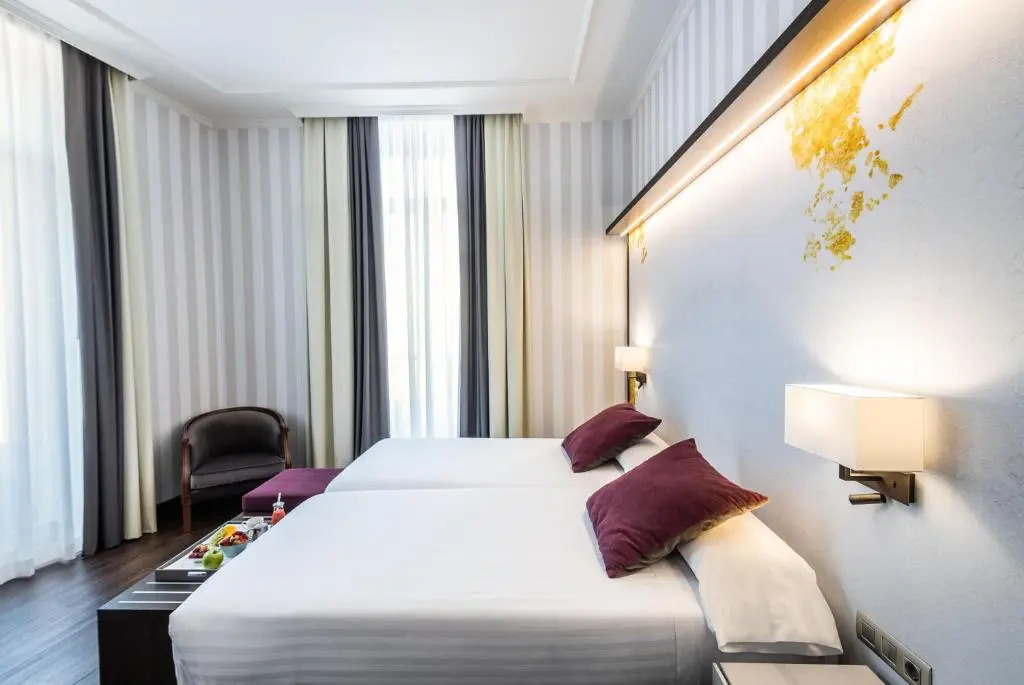 Hotel Intelier Palacio San Martín - Photo 4