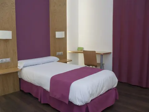 Hotel Jatorrena - Photo 3