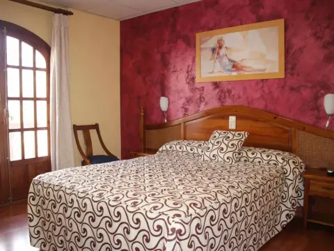 Hotel La Curva - Photo 4