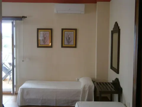 Hotel La Palmosa - Photo 2