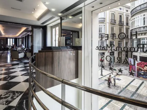 Hotel Larios Málaga - Photo 2