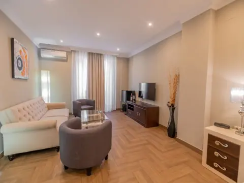 Hotel Los Jeronimos y Terraza Monasterio - Photo 1