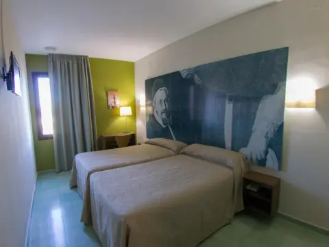 Hotel Mirador de Montoro - Photo 2