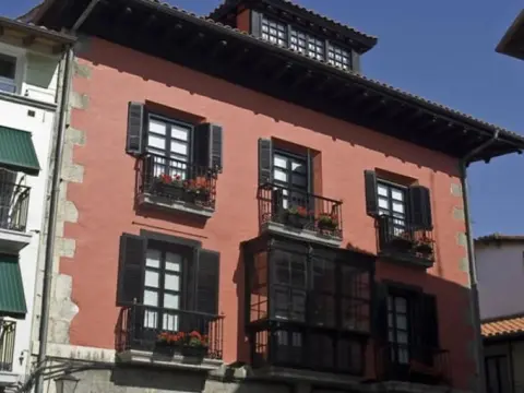 Hotel Palacio Oxangoiti - Photo 1