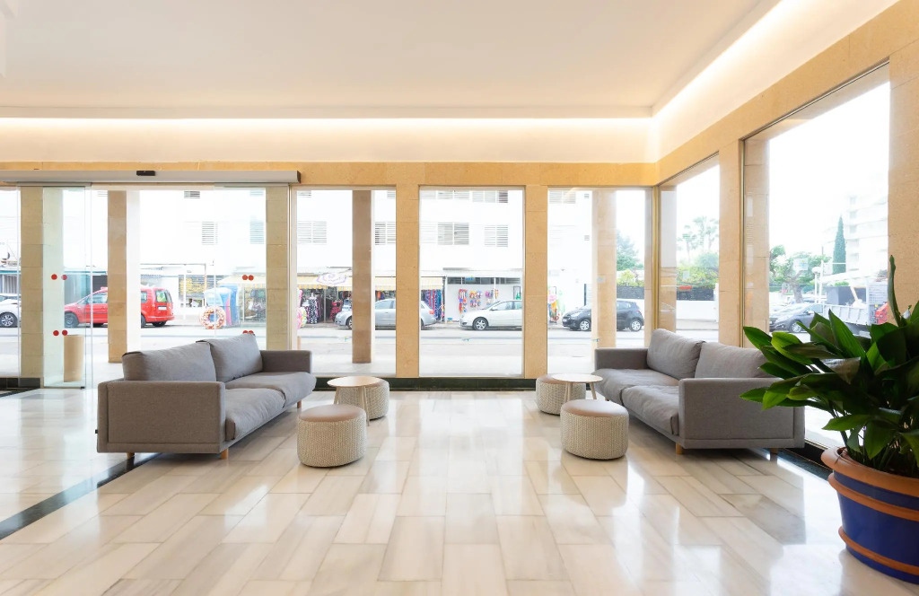 Hotel Palia La Roca - Photo 2