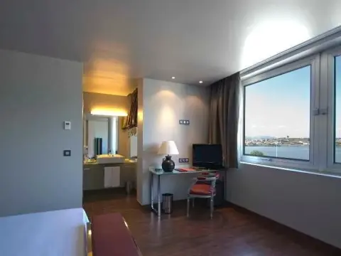 Hotel Parque Astur - Photo 2