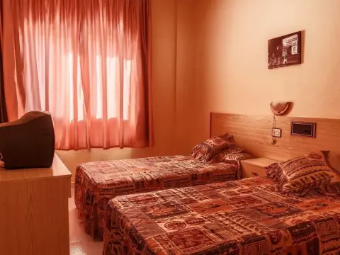 Hotel Restaurante Altabella - Photo 3