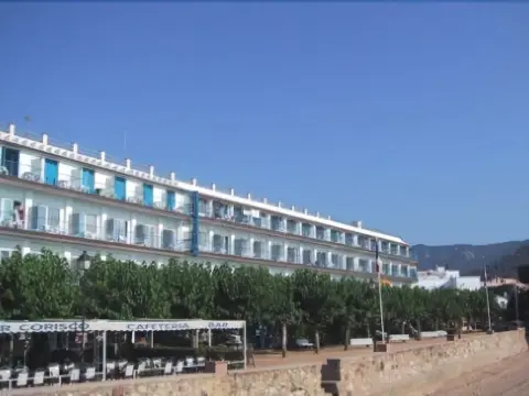 Hotel Rovira - Photo 1