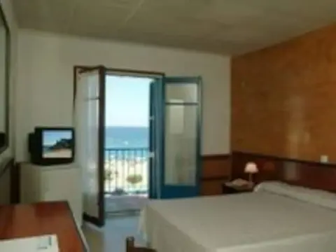 Hotel Rovira - Photo 3