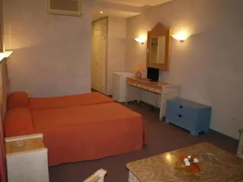 Hotel San Jorge - Photo 3