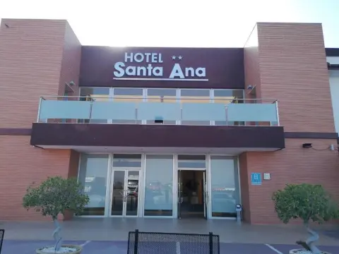 Hotel Santa Ana - Photo 1