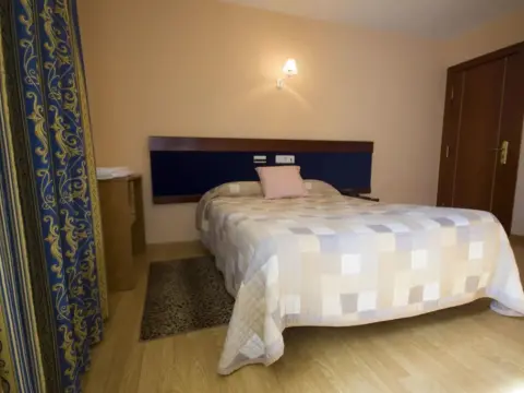 Santa Cruz Hotel - Photo 2