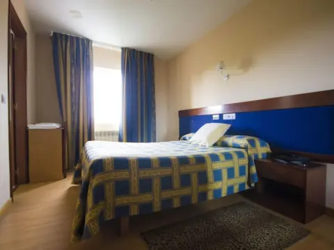 Santa Cruz Hotel - Photo 3