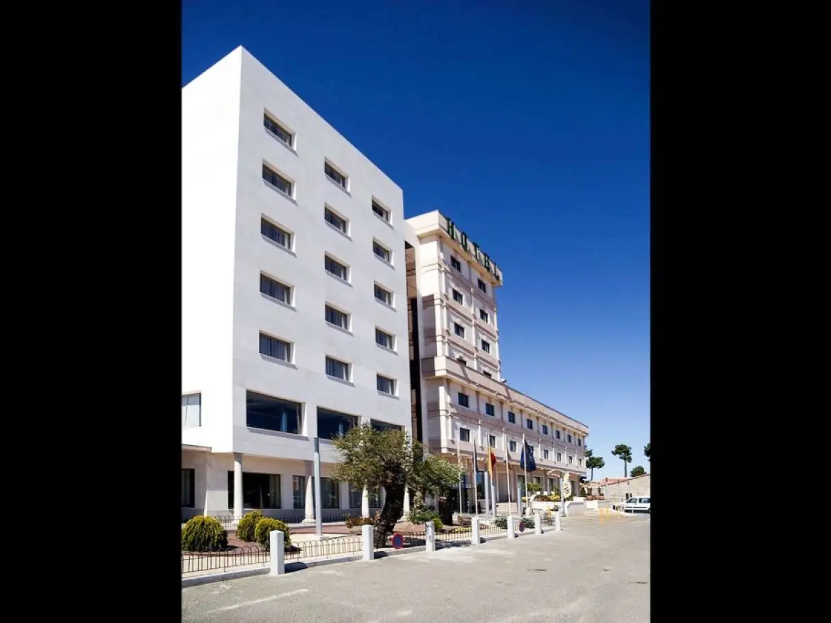 Hotel Sercotel Cuatro Postes