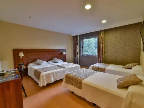 Hotel Sercotel Riscal - Photo 3