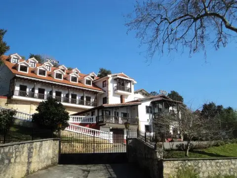 Hotel Solatorre - Photo 1