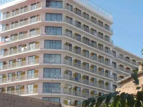 Torre Arenal Hotel - Photo 1