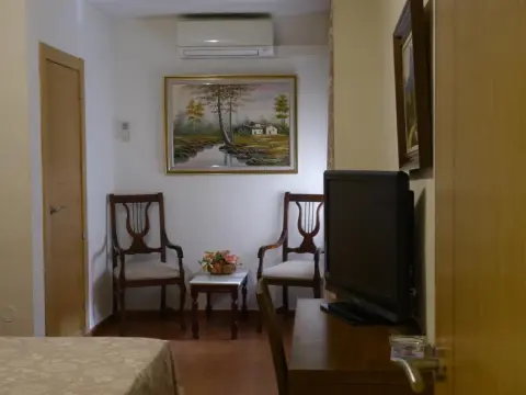 Hotel Torrezaf - Photo 2