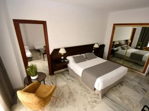 Hotel Turia Valencia - Foto 2