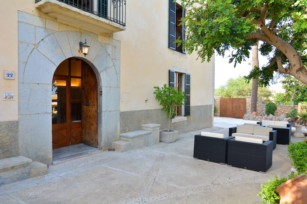Hotel Turixant - Photo 1