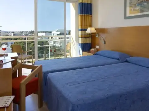 Victoria Hotel Ibiza - Photo 2