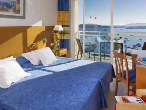 Victoria Hotel Ibiza - Photo 3