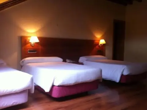 Hotel Villanueva - Photo 4