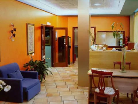 Hotel Villanueva - Photo 2