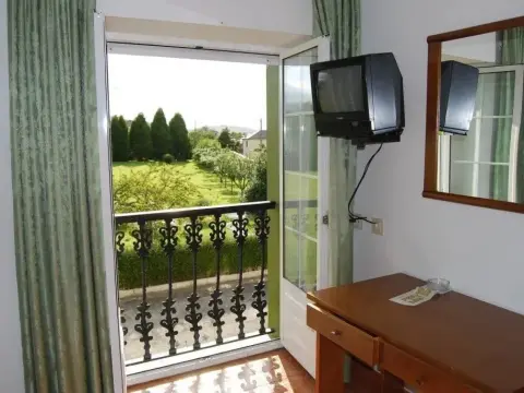Hotel Zabala Luarca - Photo 2