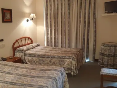 Hotel Zabala - Photo 3