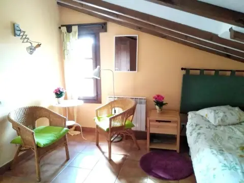 House With 2 Bedrooms in Fresneda de la Sierra Tirón, With Furnished Terrace - Photo 2