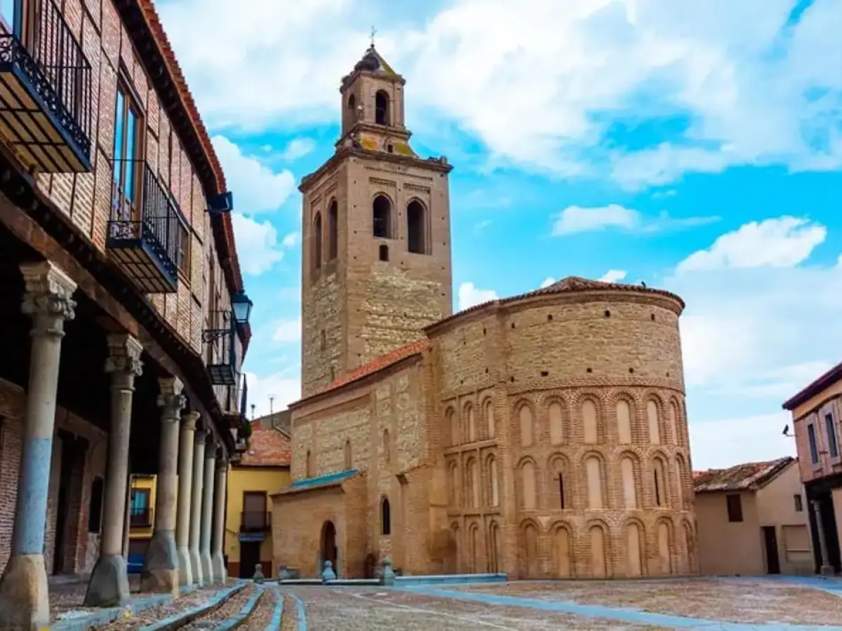 House With 3 Bedrooms in Madrigal de las Altas Torres, With Furnished Terrace