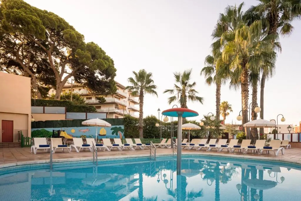 H.TOP JADHE (EX. H.TOP CALELLA PALACE FAMILY & SPA)