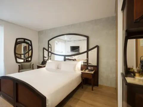 ICON Casona 1900 by Petit Palace - Photo 2