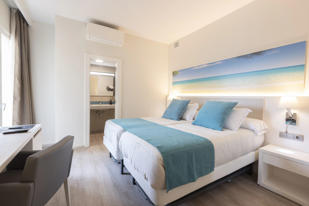 Invisa Hotel Es Pla - Adults Only - Photo 3