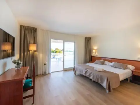 Iroco Hostal - Photo 1