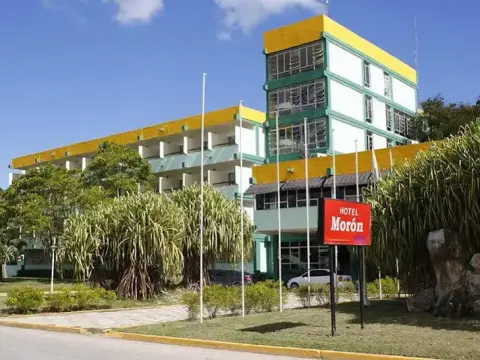 Islazul Moron - Photo 1