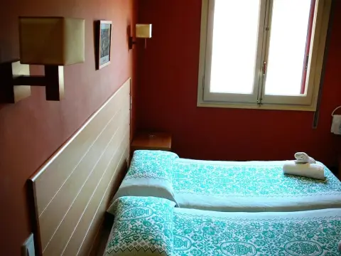 La Fonda Llobera - Foto 4