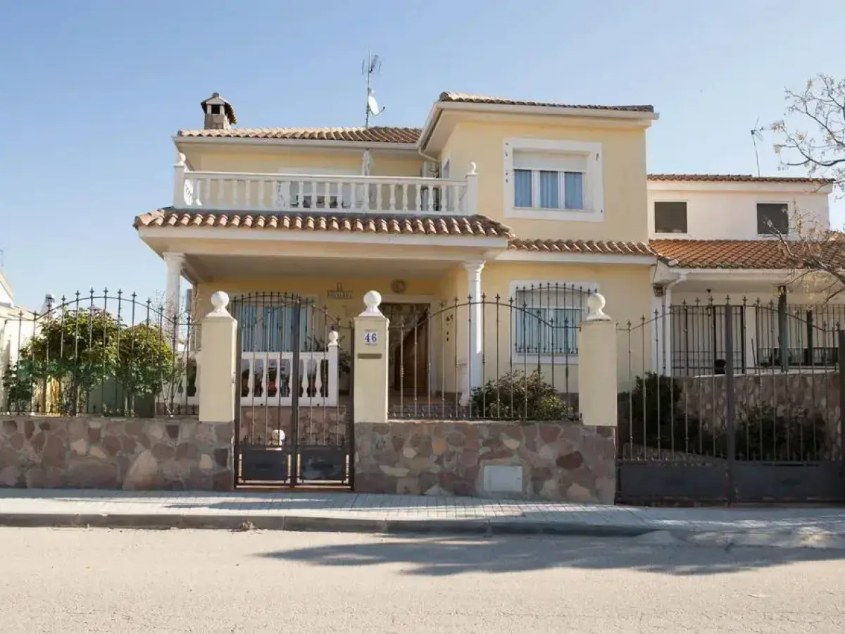 La Rosaleda De Orgaz